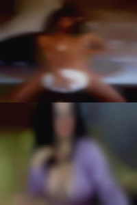 Naomi7777, looking
