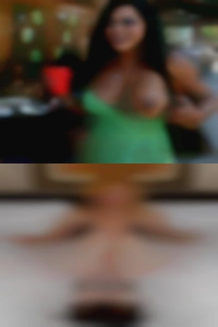 PolyParted, single pretty girls